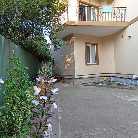 Guest House Karla Кобулети Экстерьер фото