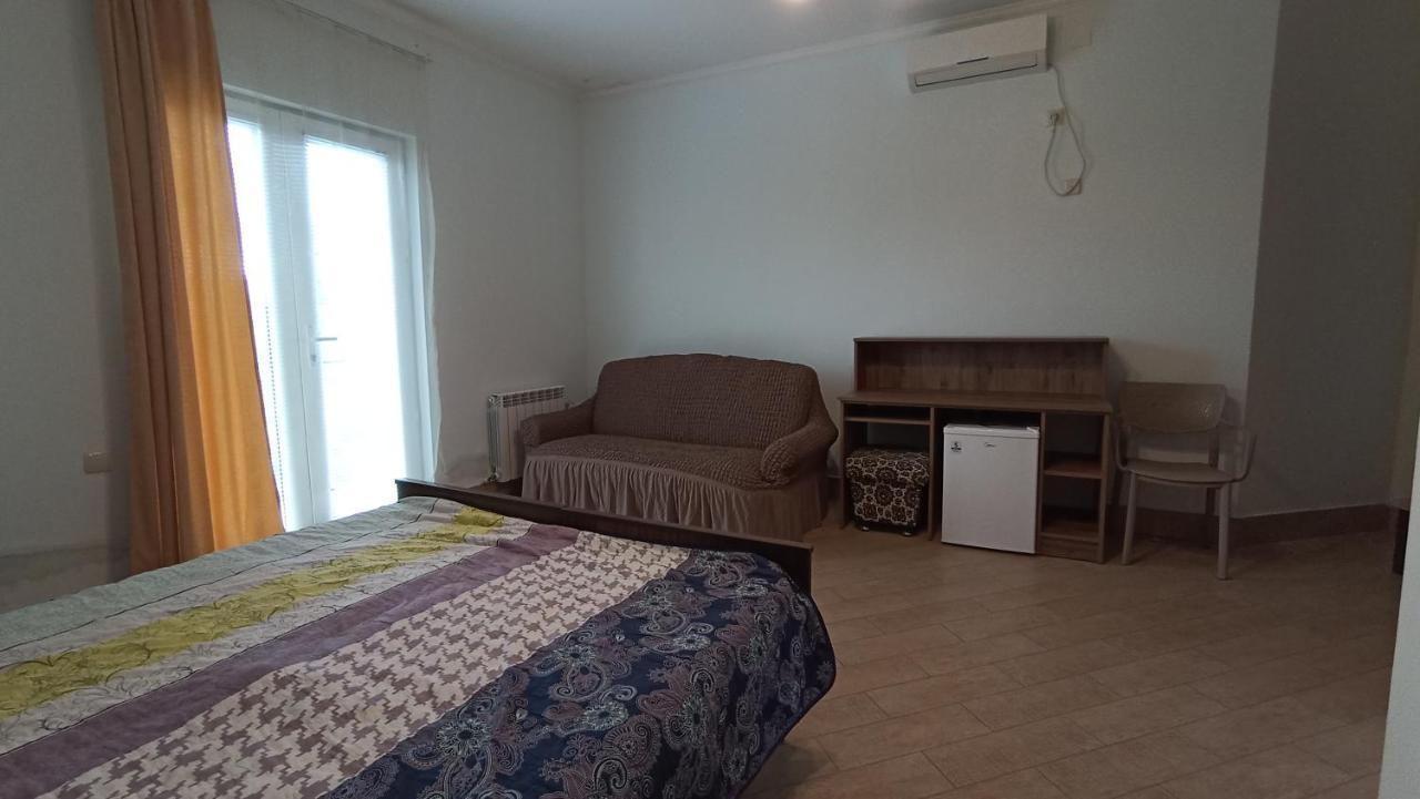 Guest House Karla Кобулети Экстерьер фото